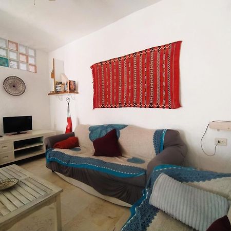 Casa Velazquez Con Terraza Privada Villa โกนิล เด ลาฟรอนเตรา ภายนอก รูปภาพ